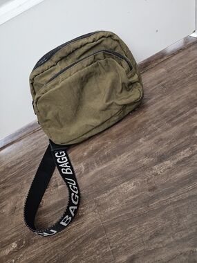 Olive Crossbody Sling Bag - Casual Men's Shoulder Bag